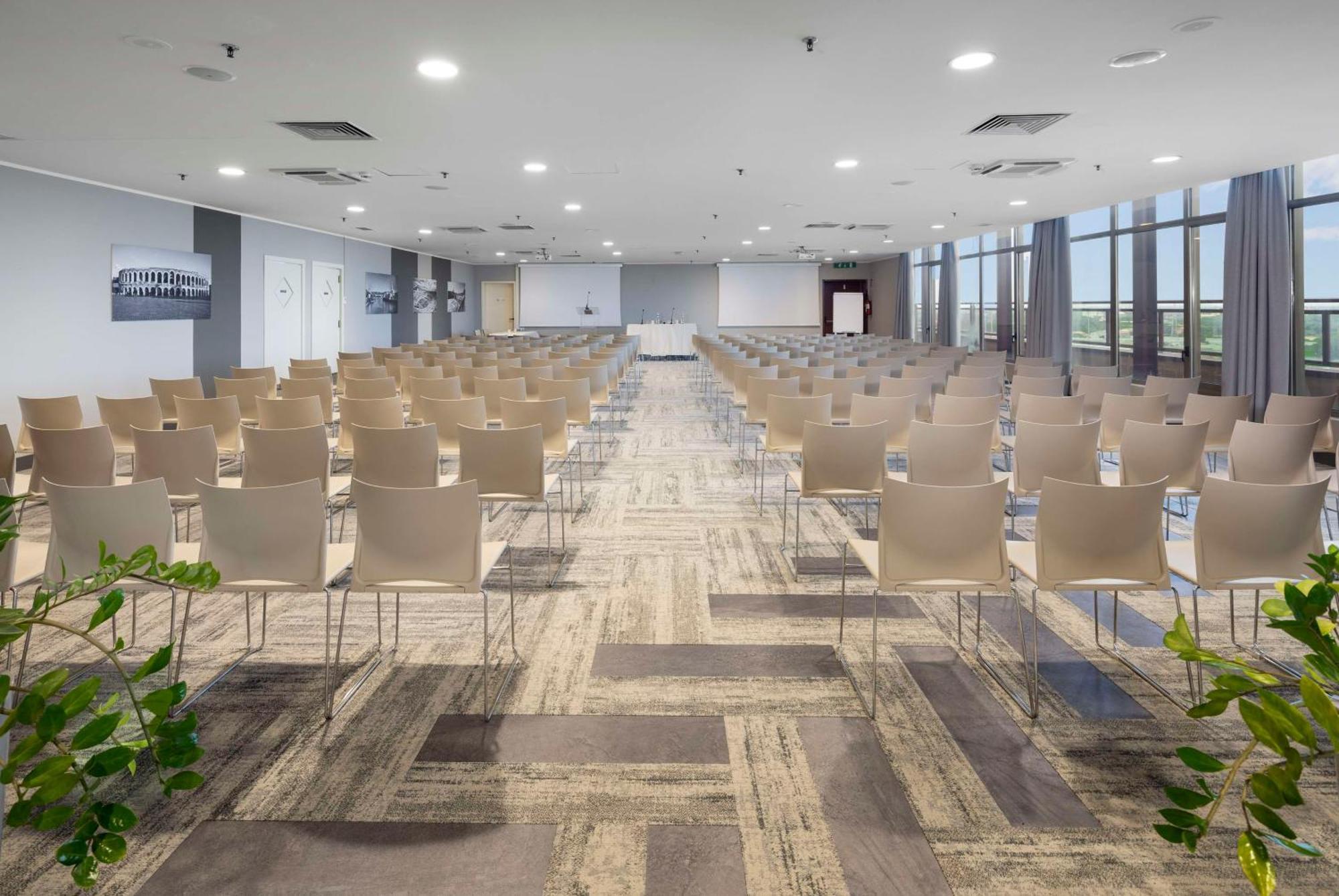 Best Western Ctc Hotel Verona San Giovanni Lupatoto Εξωτερικό φωτογραφία